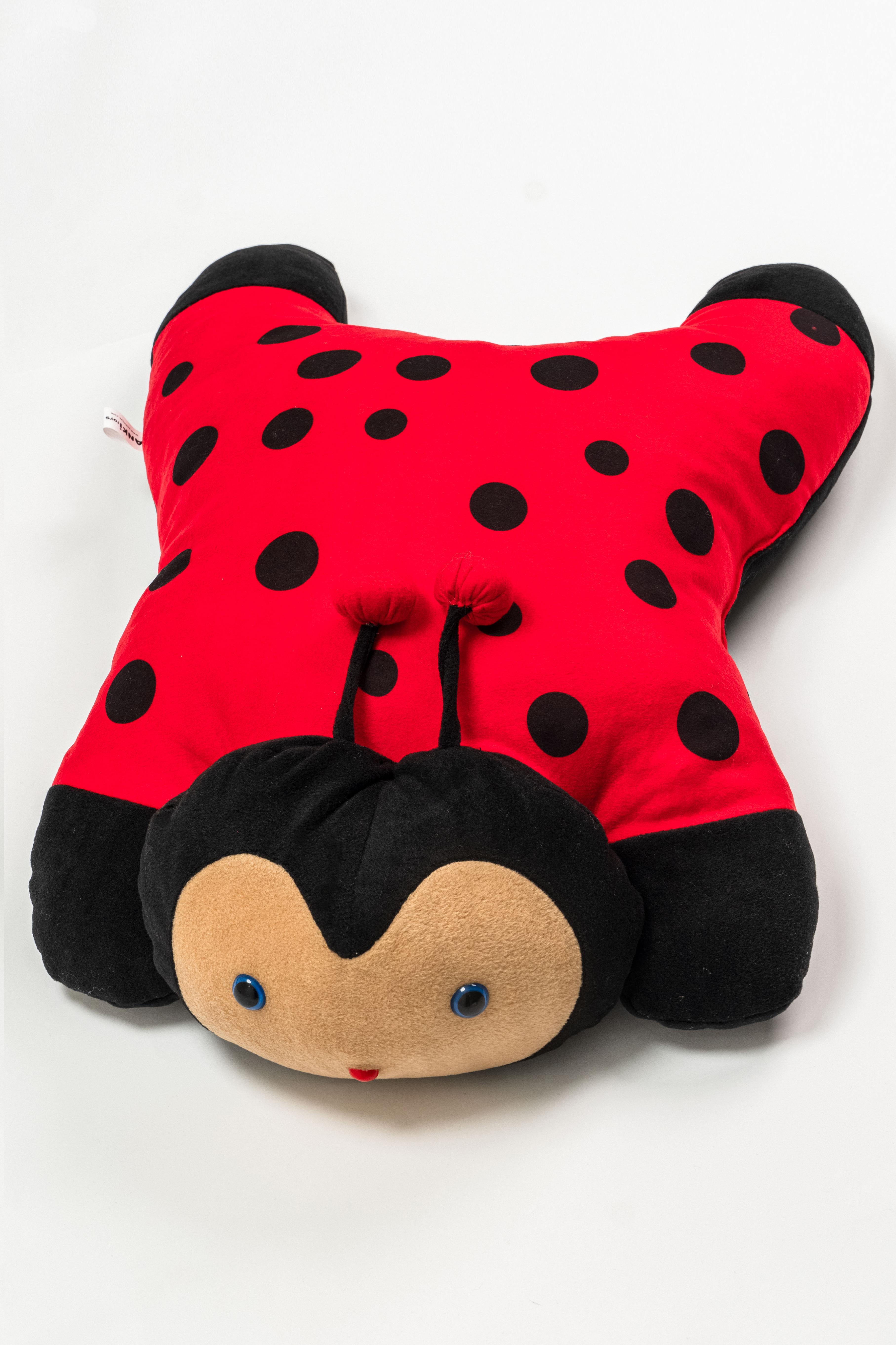 Minder GruplarıSevimli ve Yumuşak Uğur Böceği Minder