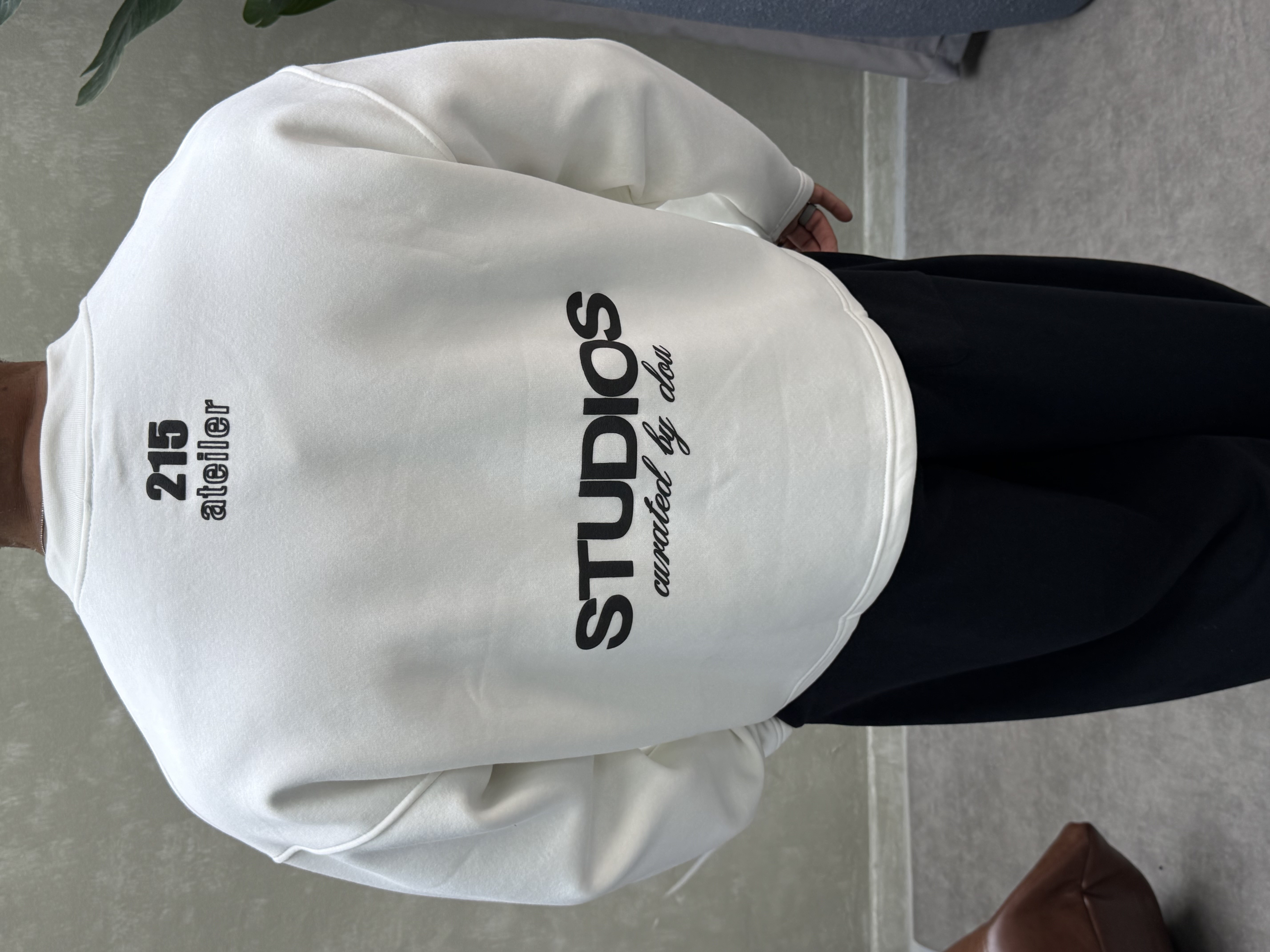 BOXY KALIP BELİVE SIRT DETAYLI SWEAT BEYAZ