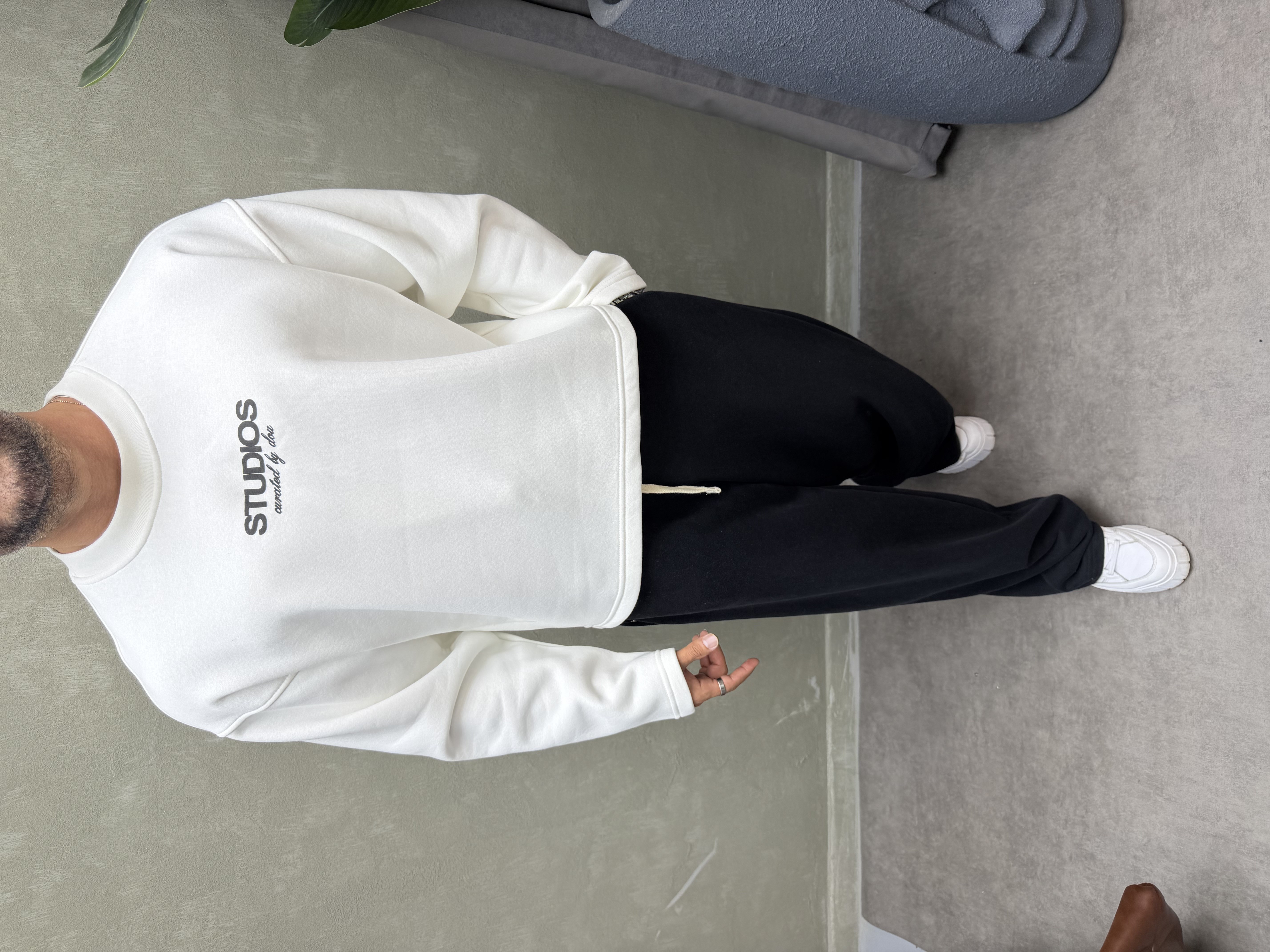 BOXY KALIP BELİVE SIRT DETAYLI SWEAT BEYAZ