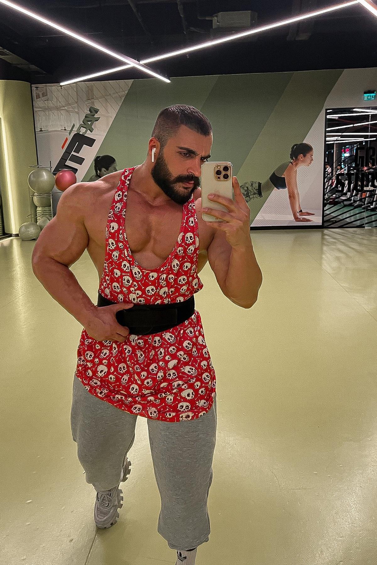 KURUKAFA DESENLİ GYM ATLET 