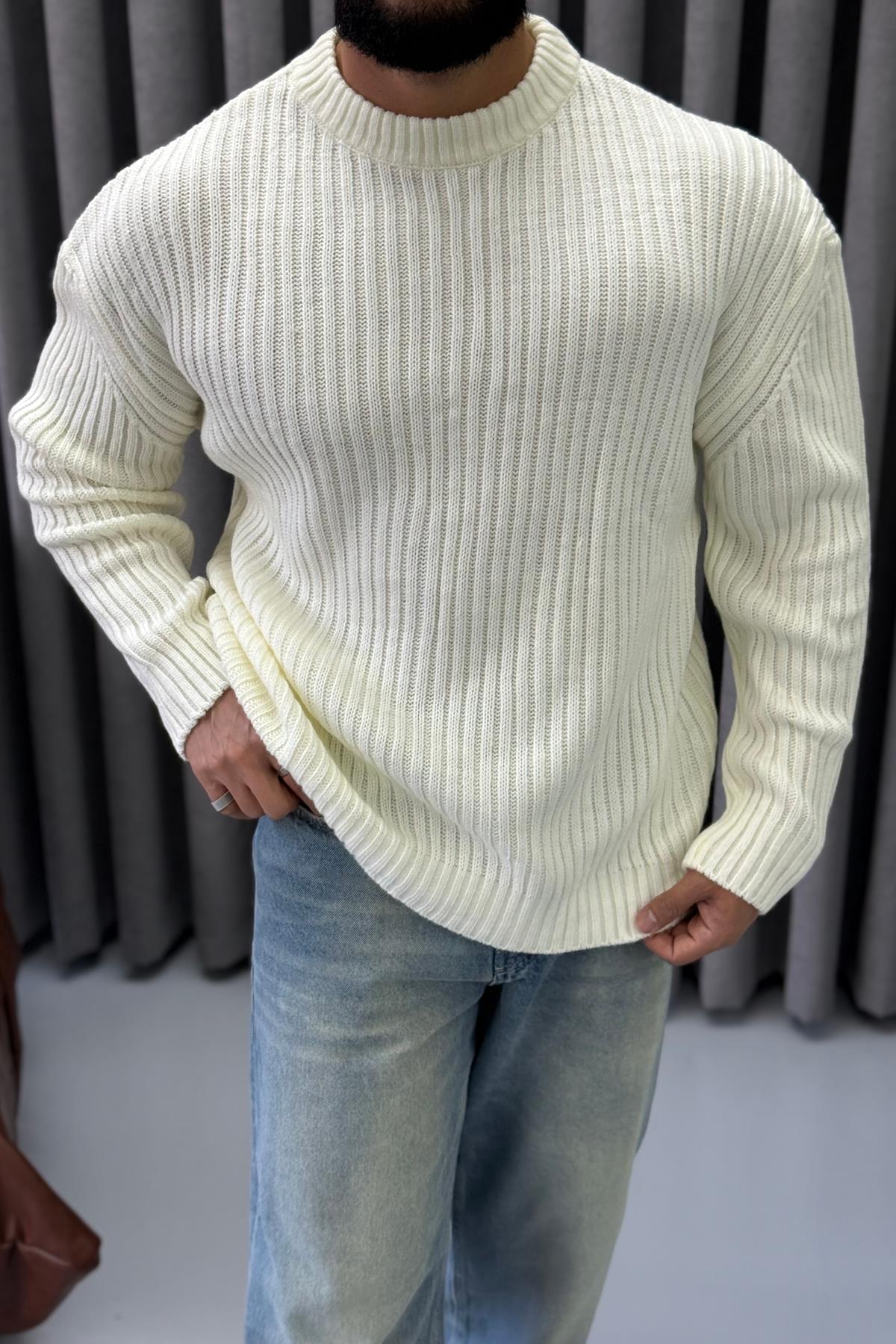 MR OVERSİZE KAZAK BEYAZ