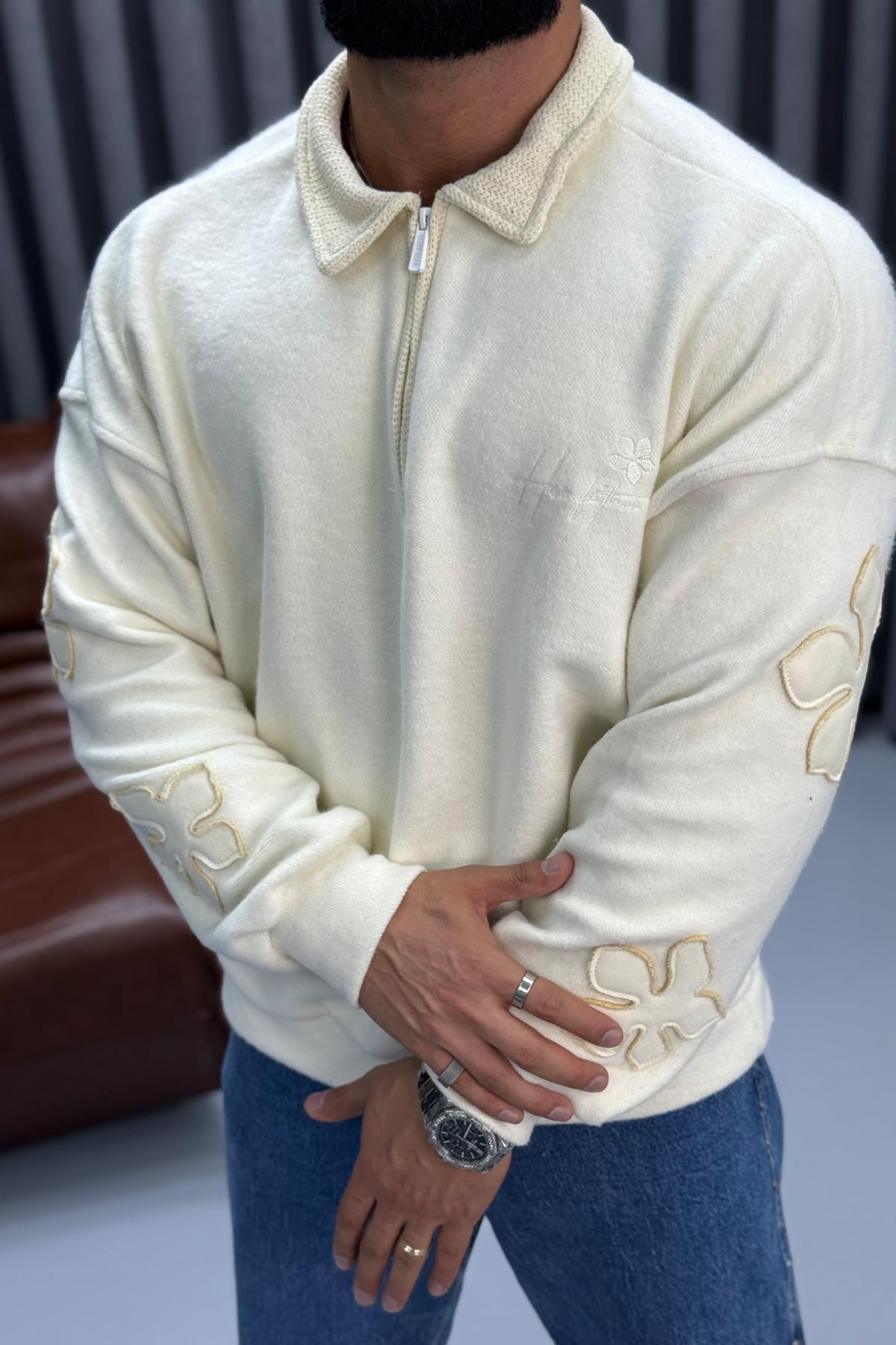 OVERSİZE NAKIŞ DETAYLI FERMUARLI SWEAT KREM