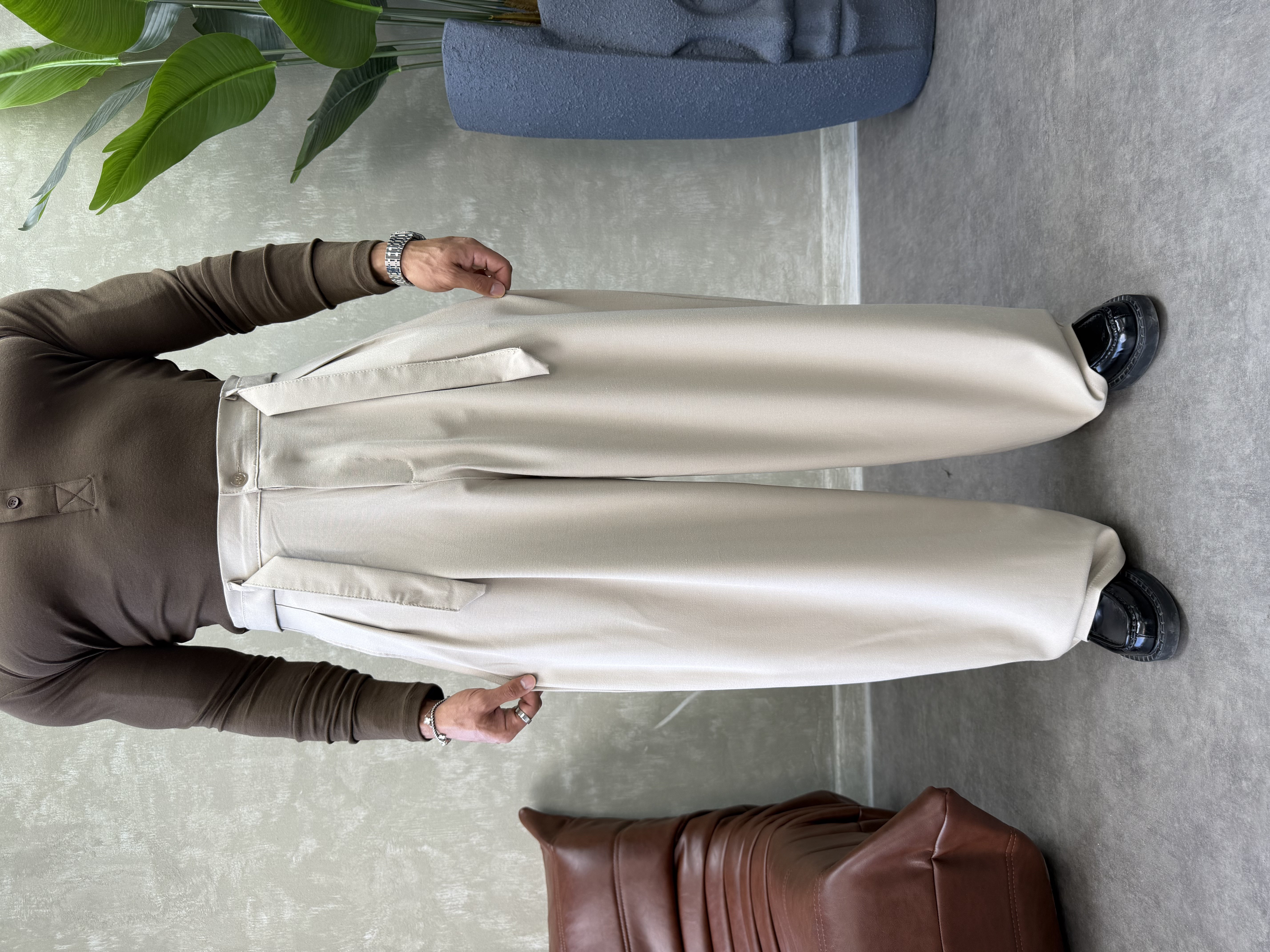 PREMIUM SERİ KEMER DETAYLI KORE KESİM PANTOLON BEJ