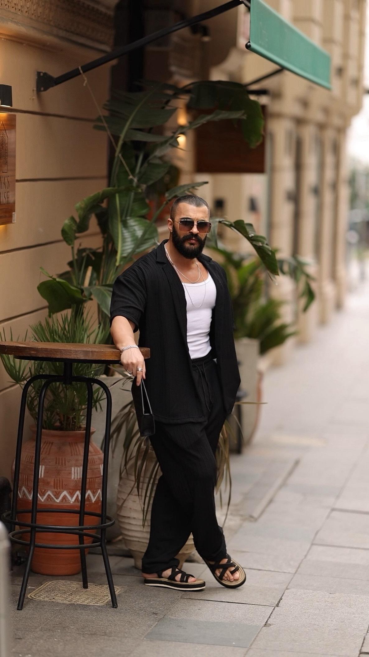 Siyah Çizgi Detaylı Oversize Alt Üst Takım 