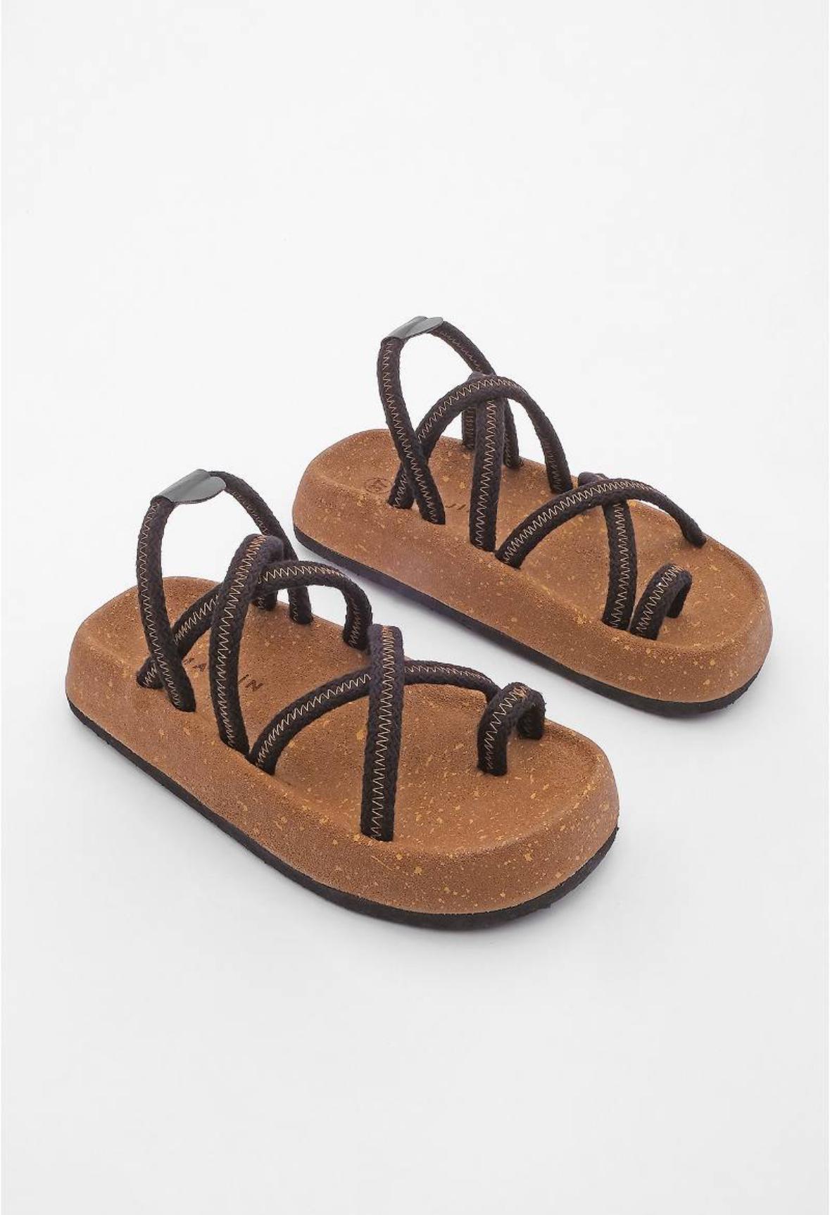 Yüksek Taban Hasır Terlik Siyah