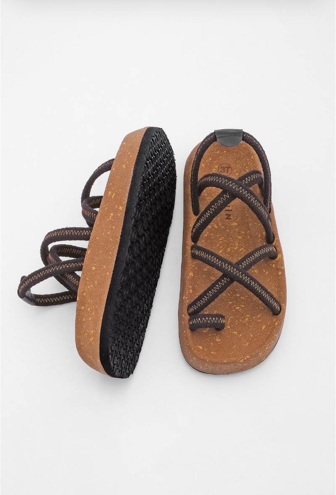 Yüksek Taban Hasır Terlik Siyah