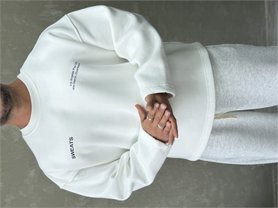 BOXY KALIP OVERSIZE SIRT BASKILI SWEAT BEYAZ