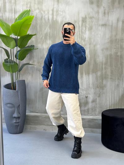 Lacivert Yıkamalı Oversize Yırtık Detaylı Kazak