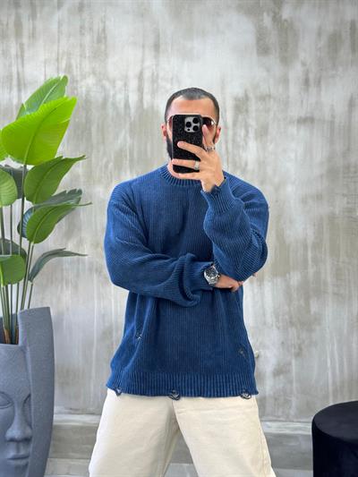 Lacivert Yıkamalı Oversize Yırtık Detaylı Kazak