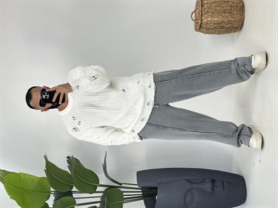 OVERSİZE YIRTIK DETAYLI KAZAK BEYAZ