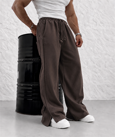 PREMIUM SERİ SUPER BAGGY YIRTMAÇLI EŞOFMAN KAHVERENGİ