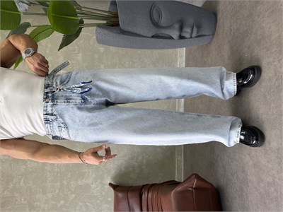 TASARIM KEMER DETAYLI BAGGY JEAN BUZ MAVİSİ 