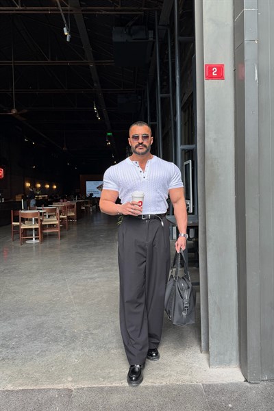 YAM PATLI DÜĞMELİ TRİKO BEYAZ