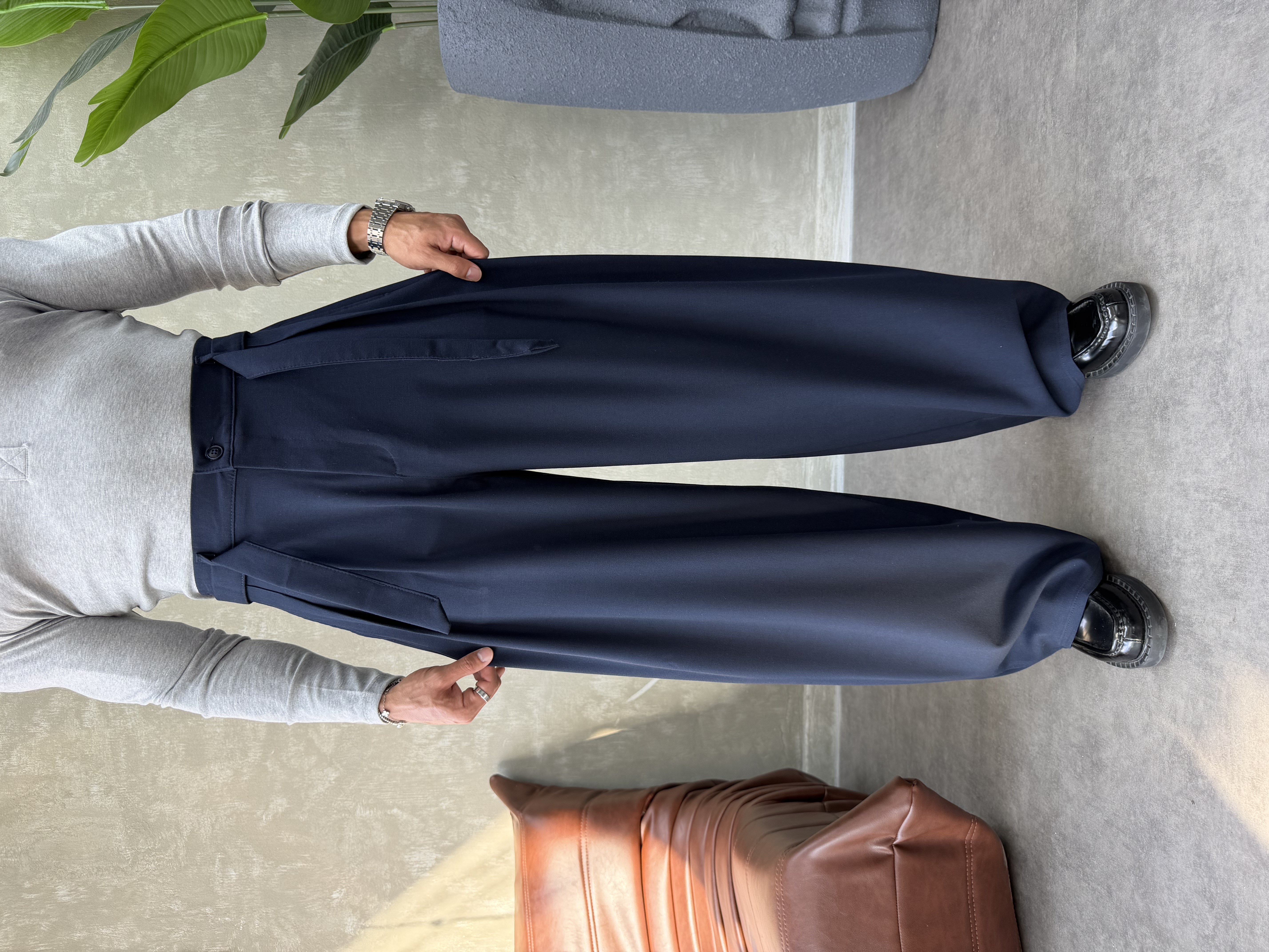 PREMIUM SERİ KEMER DETAYLI KORE KESİM PANTOLON LACİVERT 