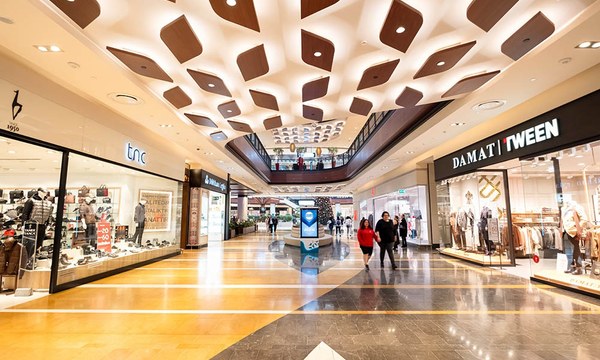 İzmir Optimum AVM iç mekân görünümü