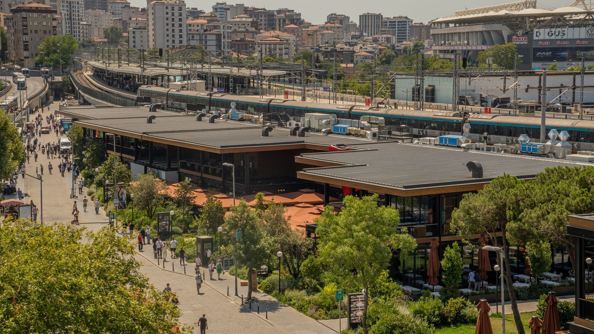 QNB Terminal Kadıköy AVM görünümü
