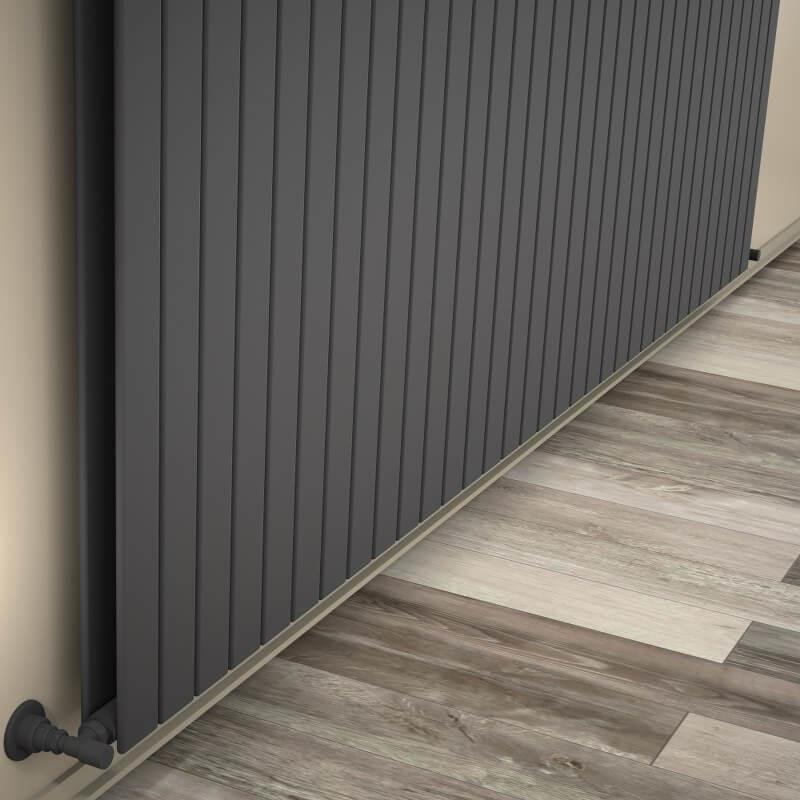 Tip 20V Dekoratif Radyatör 900x2438 Antrasit