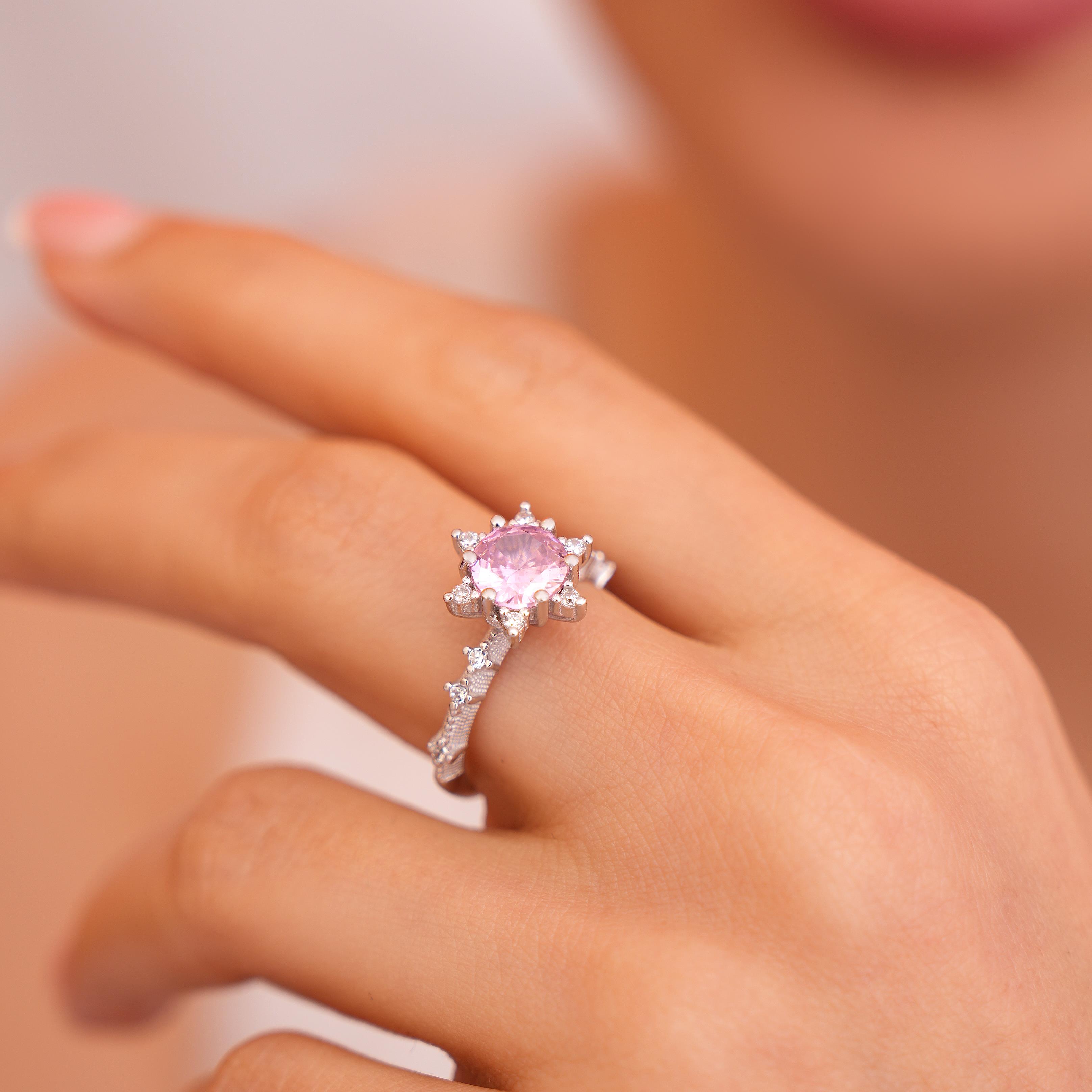 925 AYAR RADYUM KAPLAMA PEMBE ZİRKON TAŞLI LOTUS ÇİÇEĞİ AŞK GÜNEŞİ  GÜMÜŞ YÜZÜK