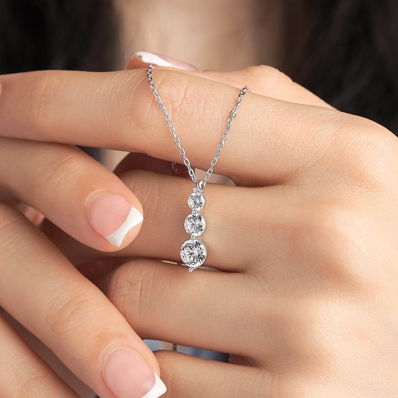 925 AYAR RADYUM KAPLAMA SWAROVSKİ TAŞLI  ÜÇ TAŞLI DAMLA GÜMÜŞ KOLYE
