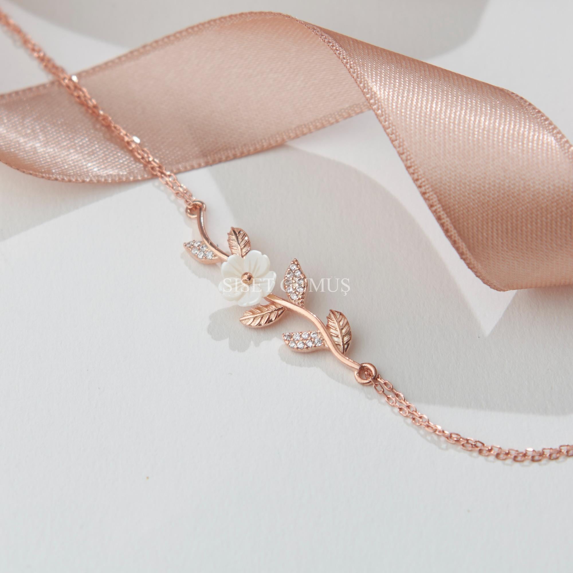 925 AYAR MANOLYA ÇİÇEKLİ YAPRAK MODEL GÜMÜŞ BİLEKLİK