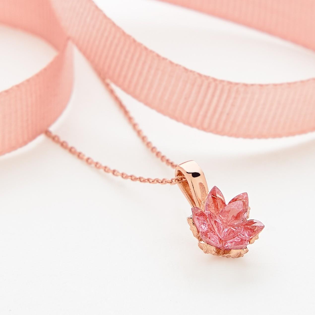 925 Ayar Pembe Kuvars Taşlı Lotus Çiçeği Gümüş Kolye