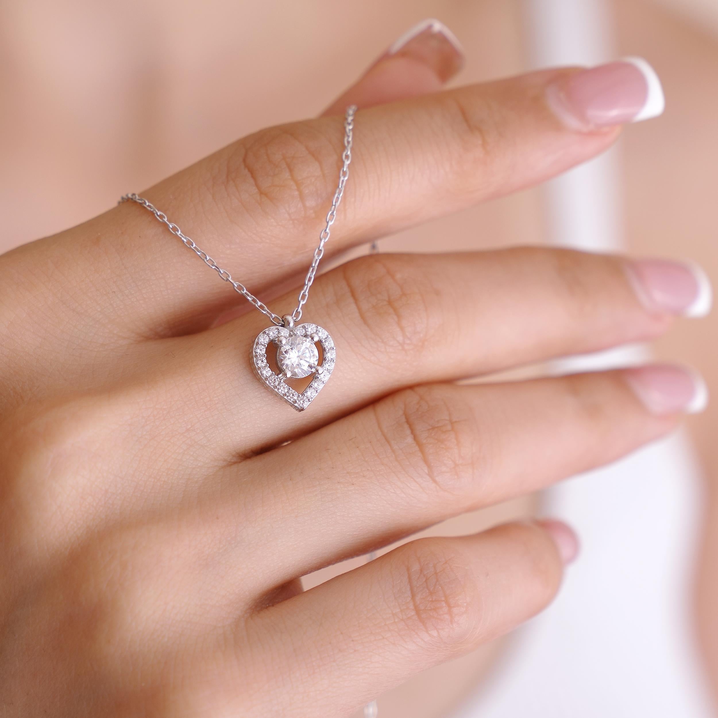 925 AYAR RADYUM KAPLAMA SWAROVSKİ TEK TAŞLI KALP GÜMÜŞ KOLYE