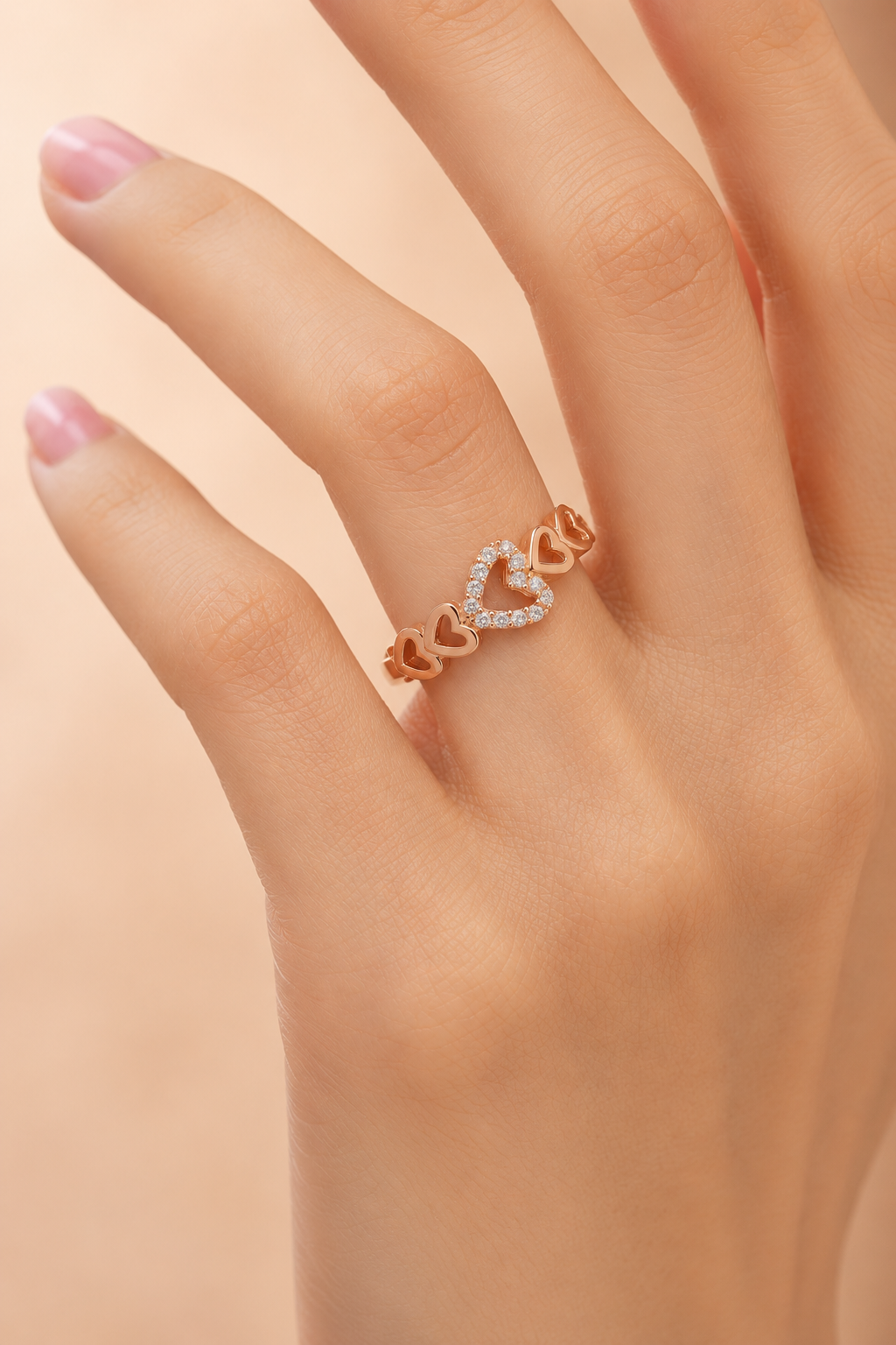 925 AYAR ROSE GOLD KAPLAMA ZİRKON TAŞLI KALPLİ GÜMÜŞ YÜZÜK