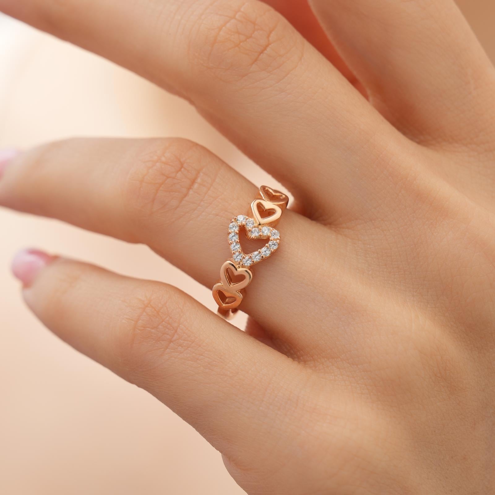 925 AYAR ROSE GOLD KAPLAMA ZİRKON TAŞLI KALPLİ GÜMÜŞ YÜZÜK