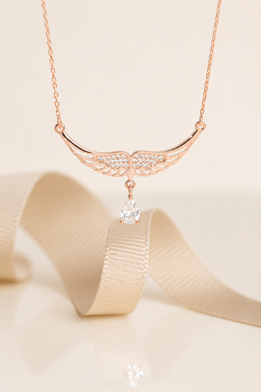 925 AYAR ROSE KAPLAMA SWAROVSKİ TAŞLI MELEK KANADI GÜMÜŞ KOLYE