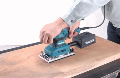 MAKITA BO3710 TİTREŞİMLİ ZIMPARA MAKİNESİ