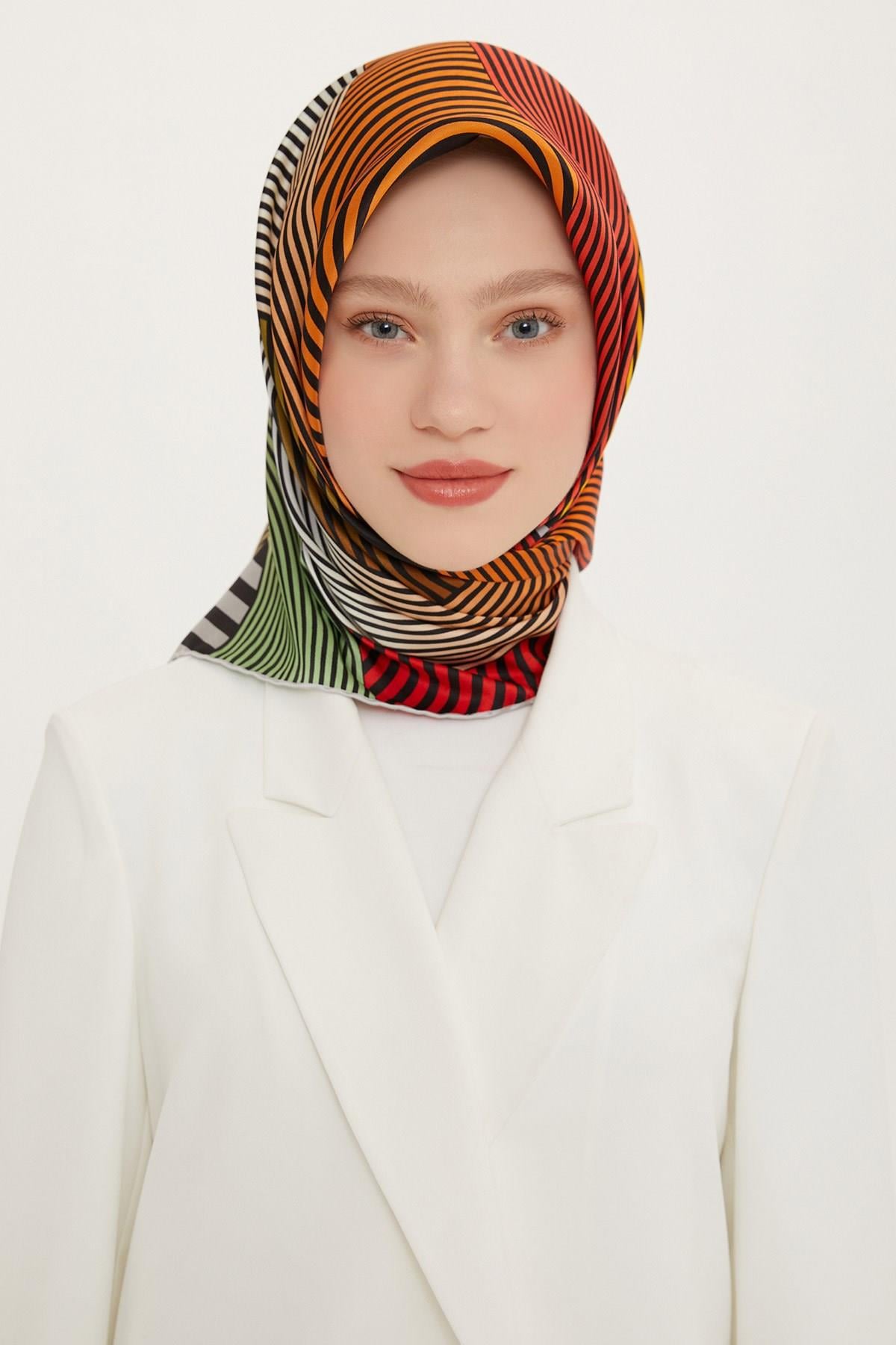 Armine 2022 İlkbahar Yaz Sezonu Twill İpek Eşarp Modelleri 8729D-34