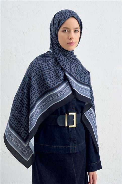 Armine İpek Tensel Monogram Şal 21
