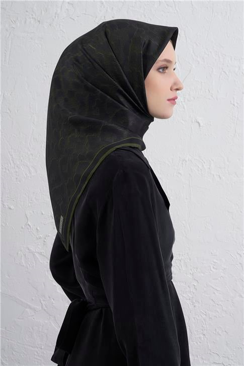 Armine Klasik Desenli Saf İpek Twill Eşarp 9408D 50