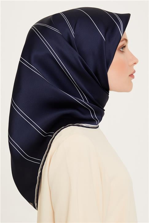 Armine Klasik Desenli Sura Saf İpek Eşarp 9251D 50
