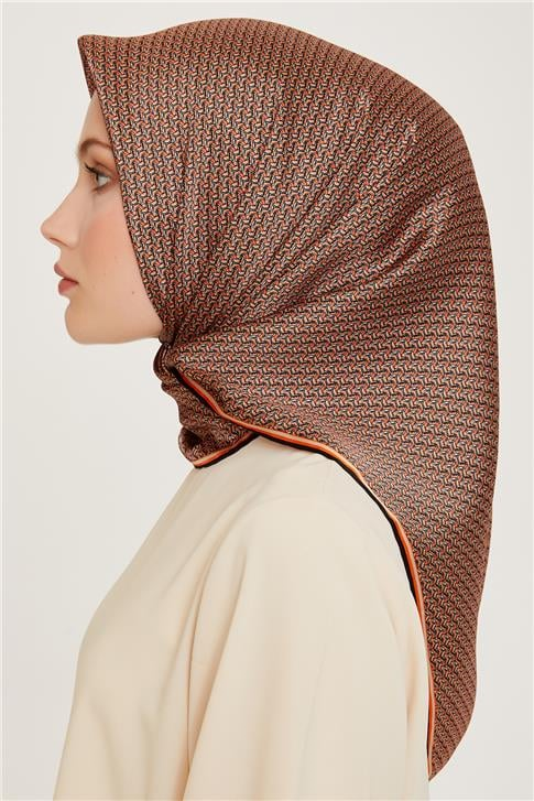 Armine Klasik Desenli Twill Saf İpek Eşarp 9250D 04