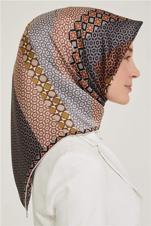 Armine Sura İpek Eşarp 21KA8669 33
