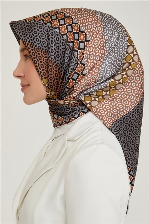 Armine Sura İpek Eşarp 21KA8669 33