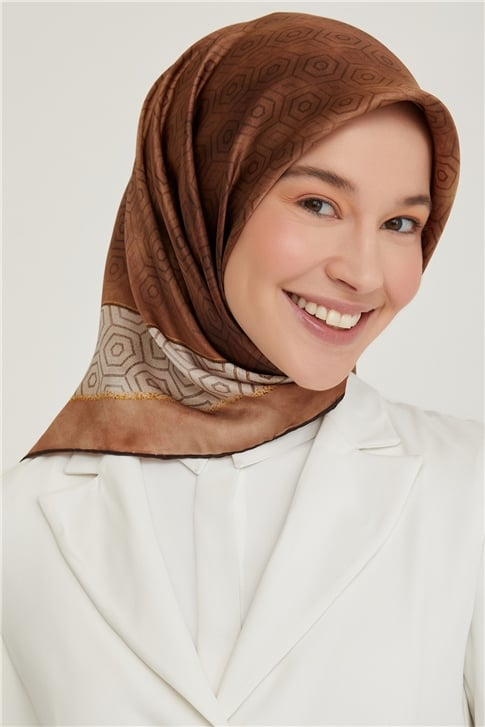 Armine Sura İpek Eşarp 21Ka8614 34