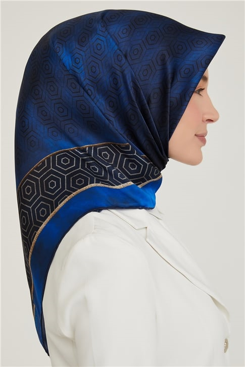 Armine Sura İpek Eşarp 21Ka8614 42