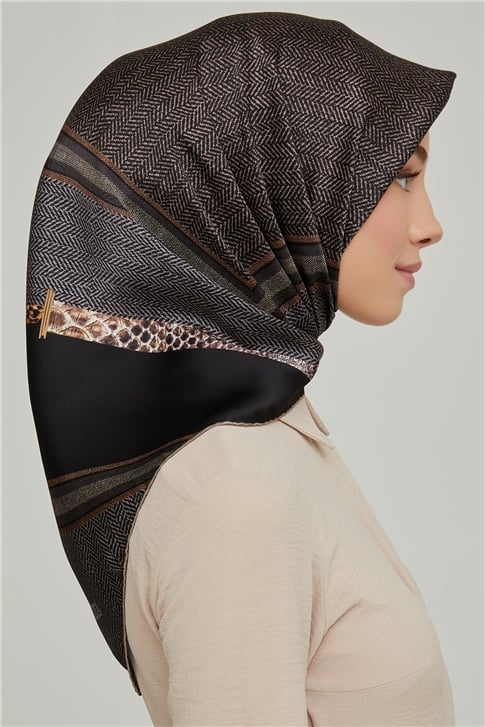 Armine Sura İpek Eşarp 21Ka8619 07