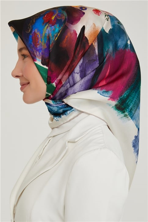 Armine Sura İpek Eşarp 21Ka8630 02