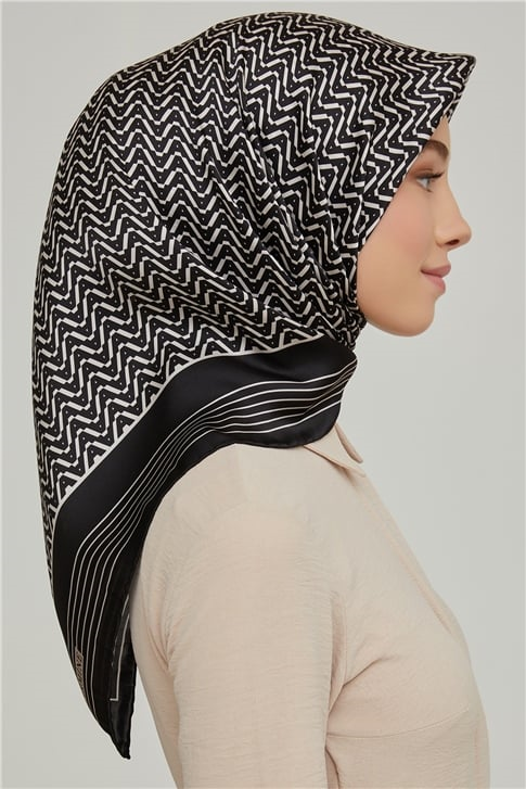 Armine Sura İpek Eşarp 21Ka8631 10