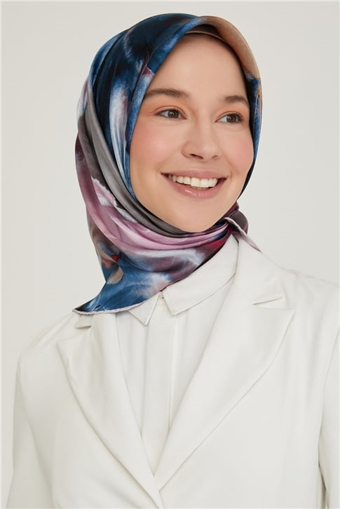 Armine Sura İpek Eşarp 21Ka8641 37