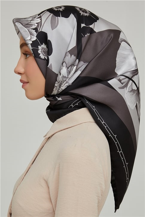 Armine Sura İpek Eşarp 21Ka8644 26