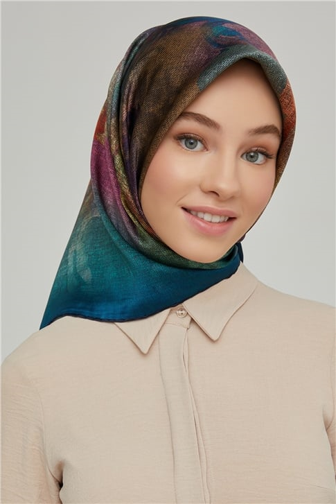 Armine Sura İpek Eşarp 21Ka8648 03