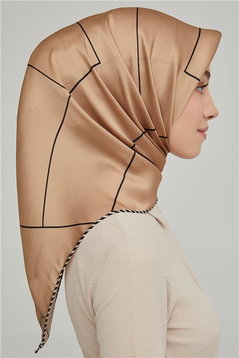 Armine Sura İpek Eşarp 21Ka8655 32