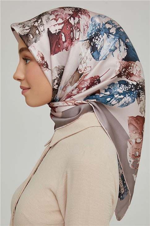 Armine Sura İpek Eşarp 21Ka8663 03