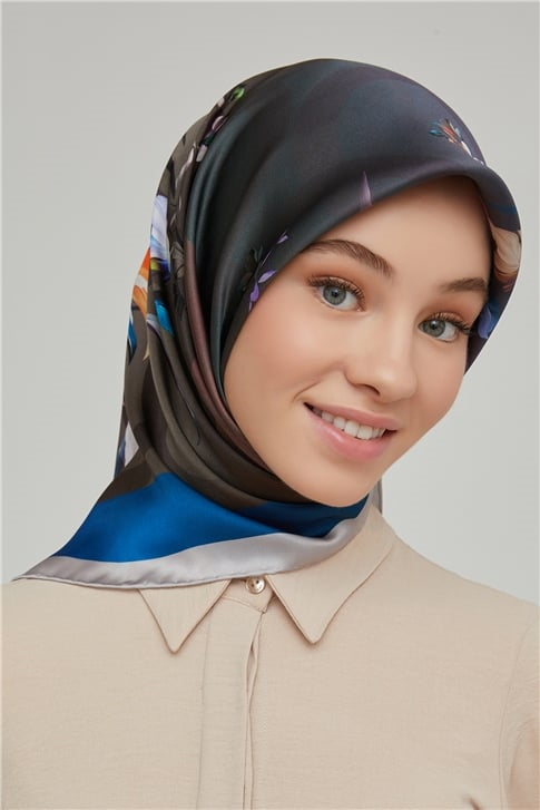Armine Sura İpek Eşarp 21Ka8666 31