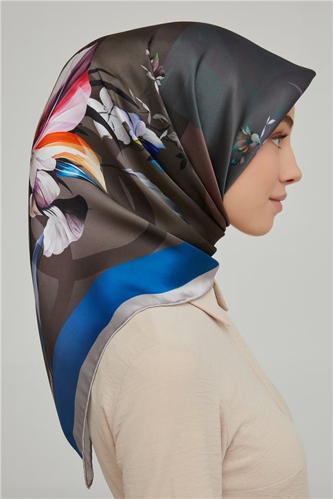 Armine Sura İpek Eşarp 21Ka8666 31