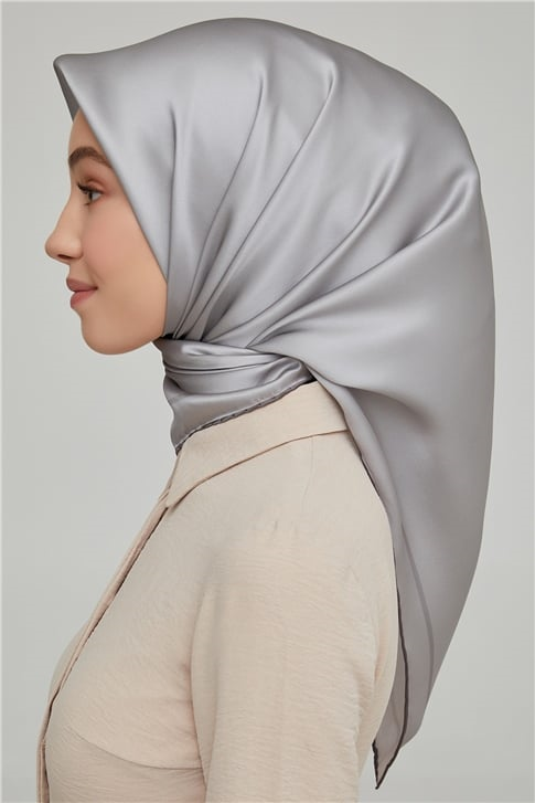 Armine Sura İpek Eşarp 21Ka8668 59